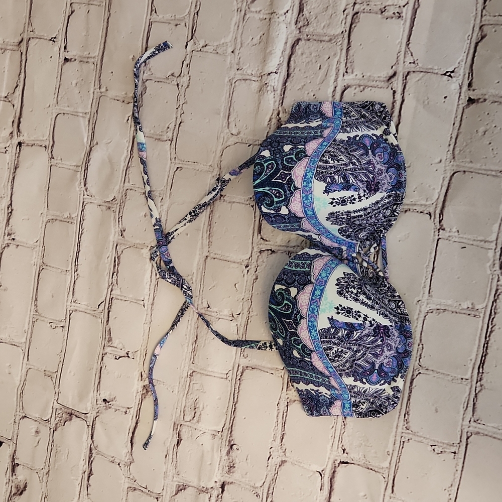 Victoria's Secret 34DD swim top halter with removeable straps